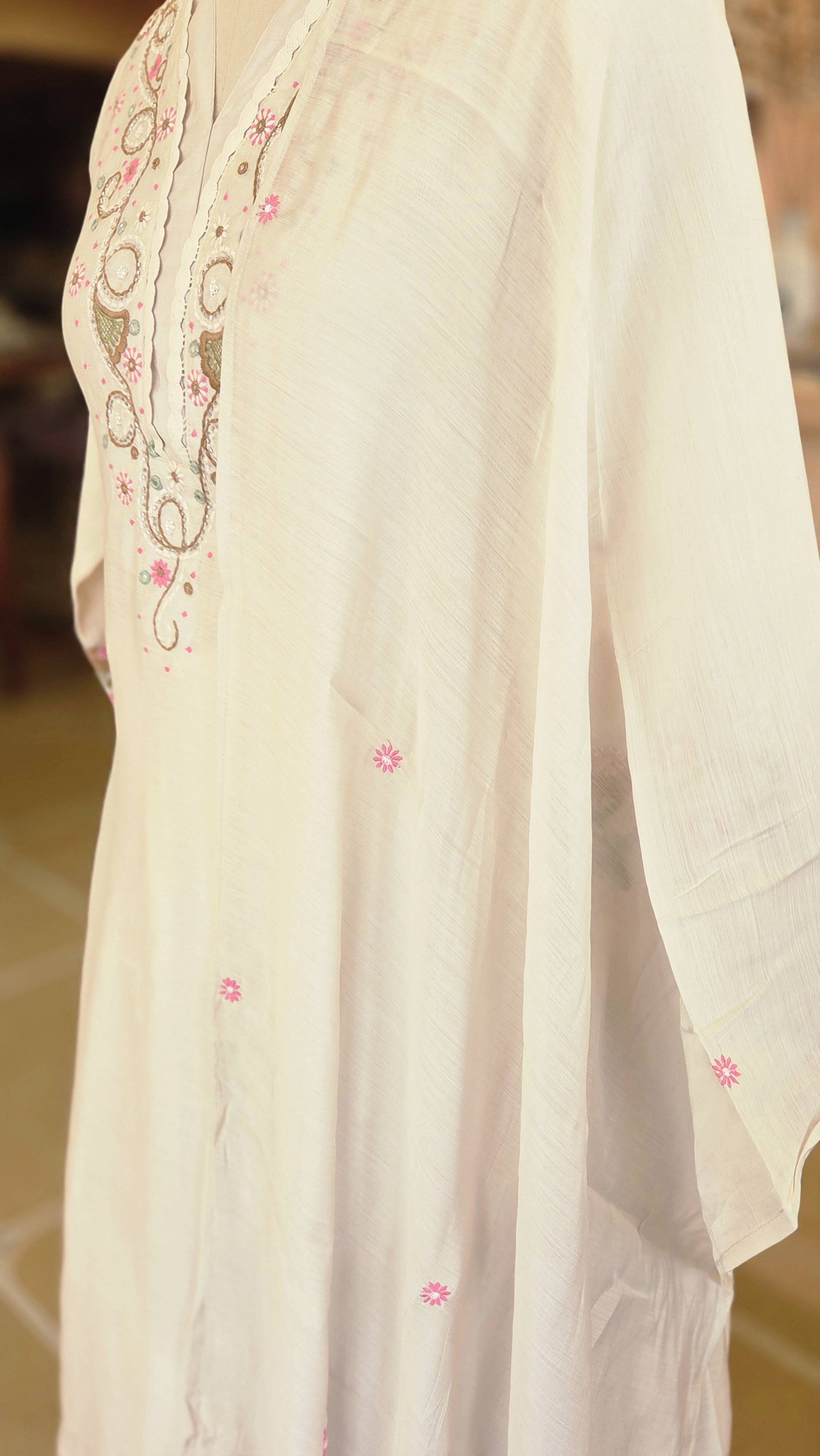 Elegant Off-White Muslin Salwar Set