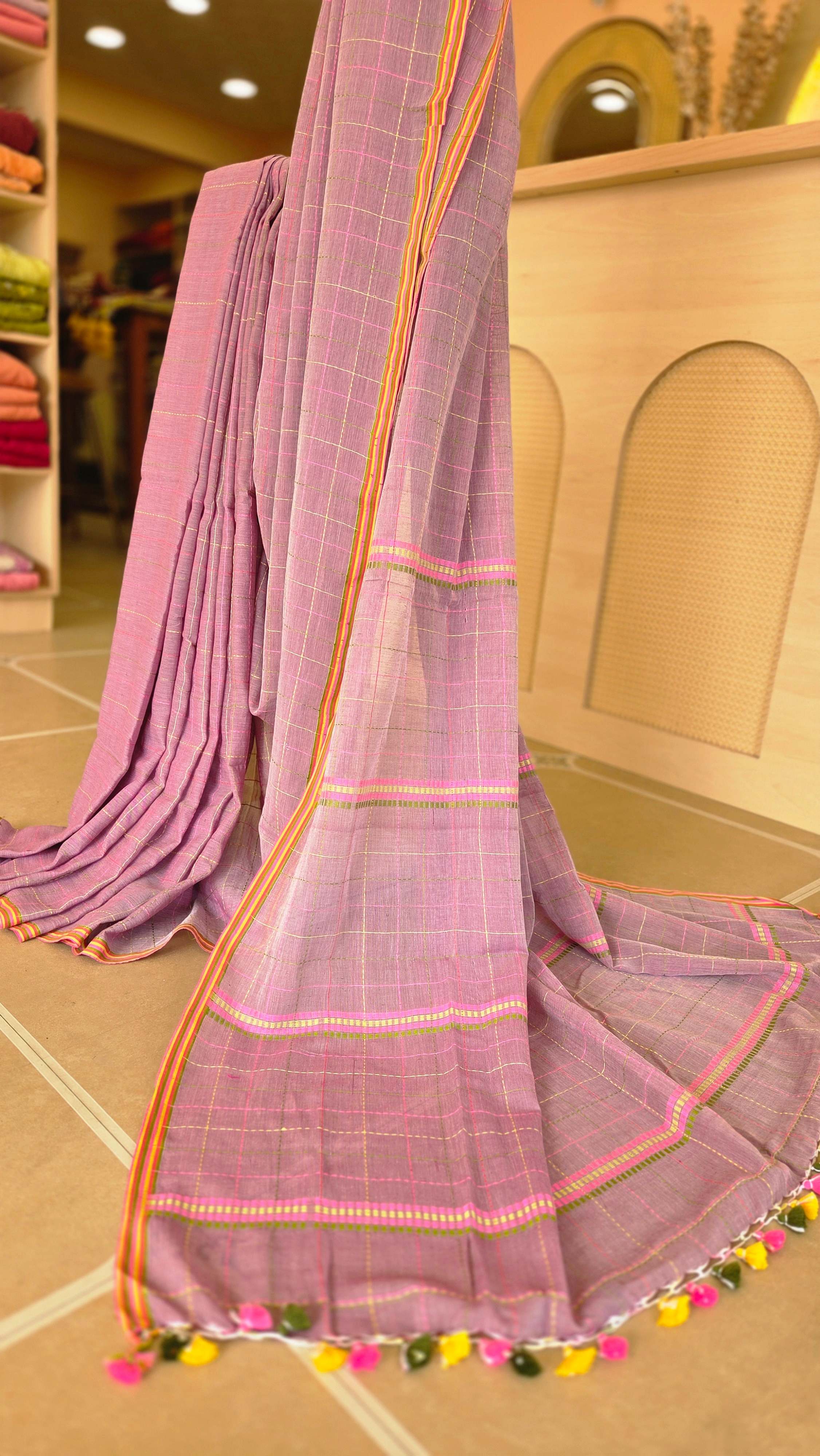 Elegance in Lavender - Handwoven Mul Cotton Saree